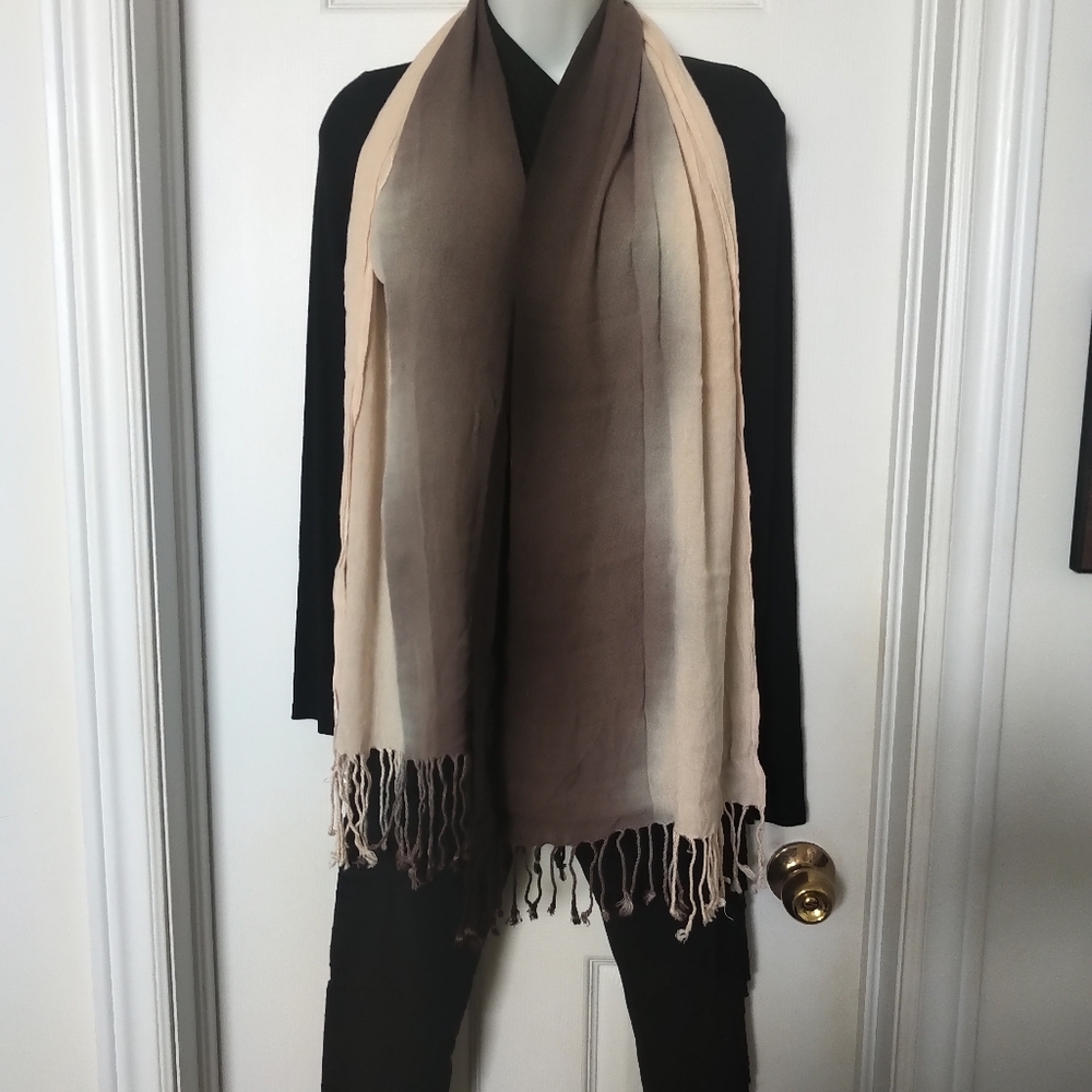 Multi-tone scarf - Picture 2 of 3